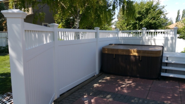 Residential Custom Accent Vinyl Fence